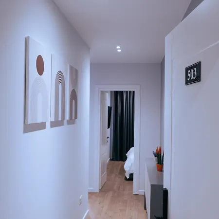 Argoldoro Bllok Apartamento Tirana