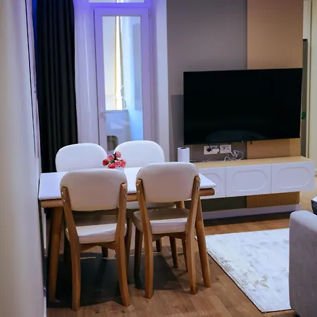 Argoldoro Bllok Apartmán *